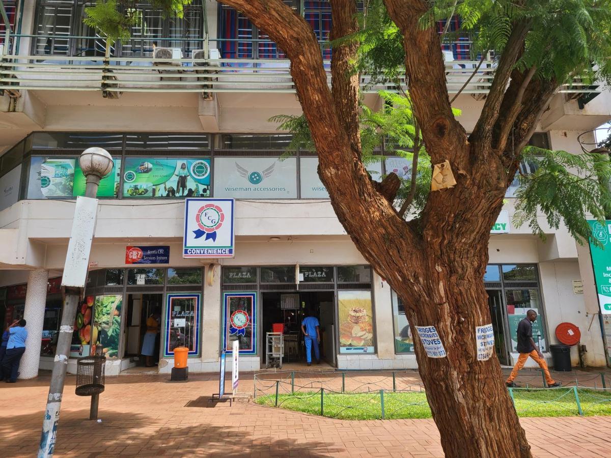Lolo'S 1Bed Apt-Best Location-2Balconies Harare Buitenkant foto