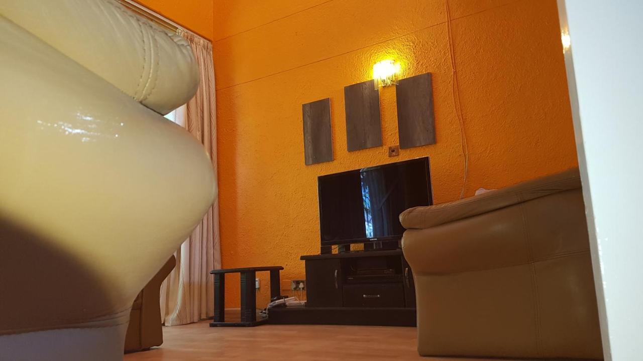 Lolo'S 1Bed Apt-Best Location-2Balconies Harare Buitenkant foto